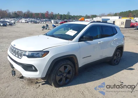2022 Jeep Compass Latitude Lux 4X4 из США, поврежденный, VIN 3C4NJDFB6NT130538